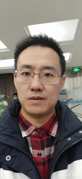 曾开富头像