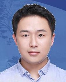 朱威头像