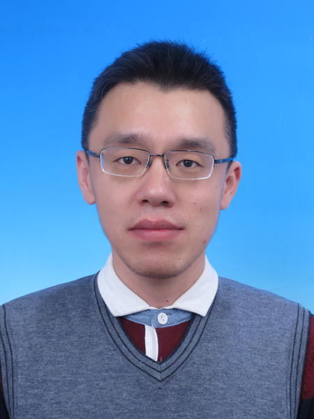 穆元春头像