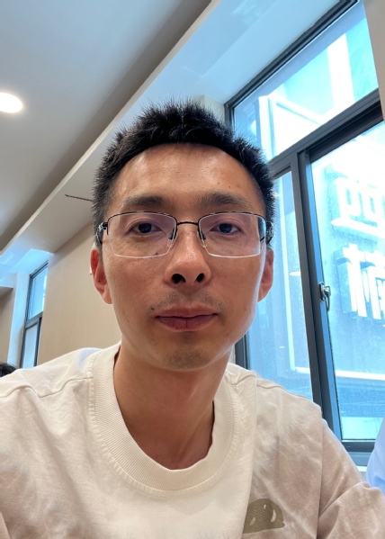 张晓林头像