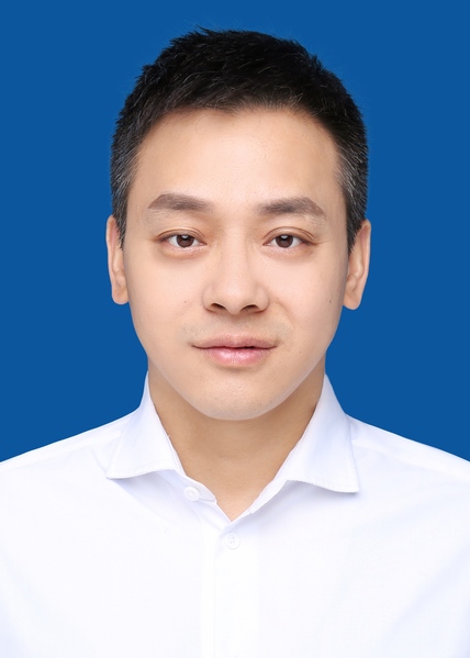 ZOU HUA头像