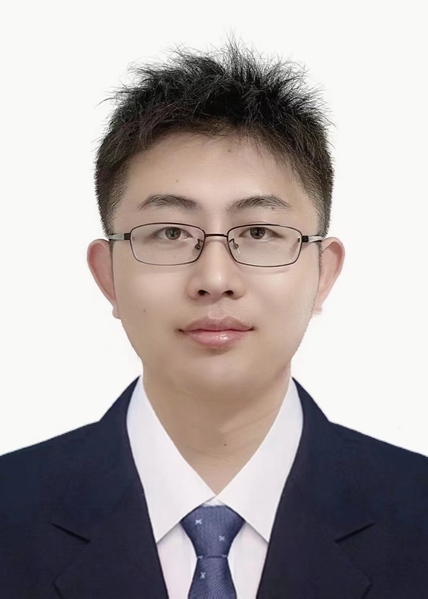 王瑶头像