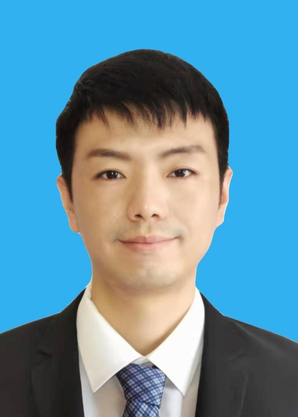 高志龙头像